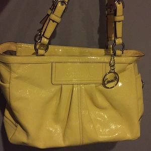 Coach purse. Massive price drop. Price is firm :)